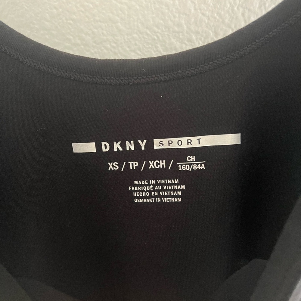 DKNY Black Stretch Midi Dress – Sleek & Minimalist Style - Picture 4 of 4